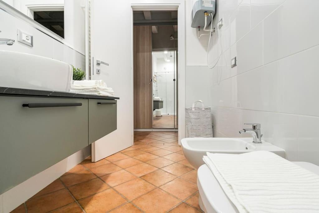 L'Atelier Del Centro: Tra Design, Storia E Fascino Apartment เบรเชีย ภายนอก รูปภาพ