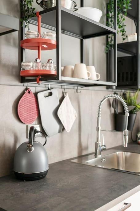 L'Atelier Del Centro: Tra Design, Storia E Fascino Apartment เบรเชีย ภายนอก รูปภาพ